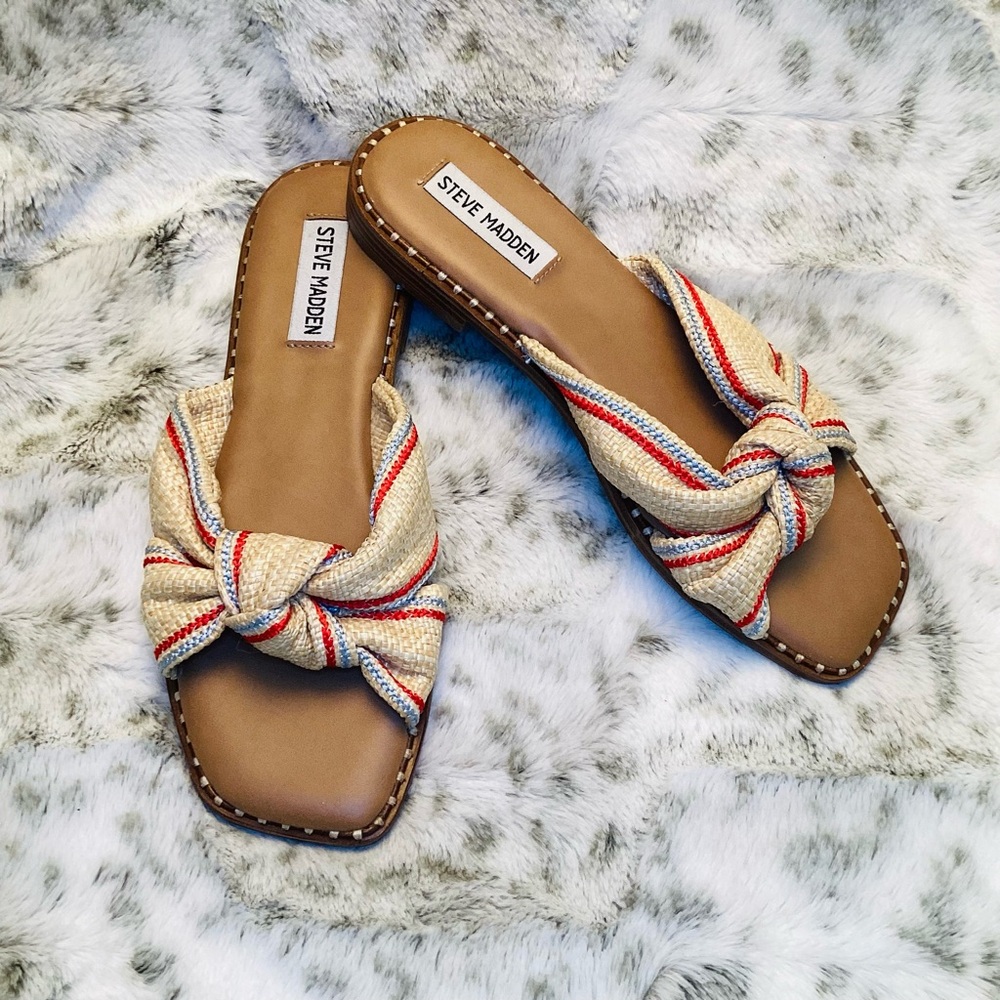 STEVE MADDEN Skippie Sandal